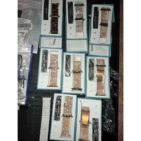 NIB-LOT Bundle of 40 New Watch Bands 20mm-38mm of Overstock from Europe - Picture 3 of 15